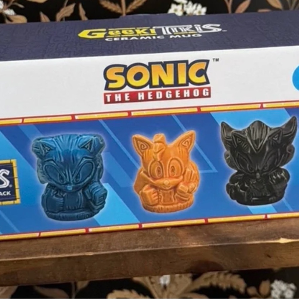 Sonic the Hedgehog collectible Mug Set - Blue, Orange, Black